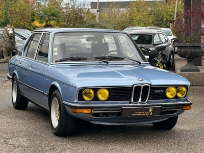 BMW Serie 5 525 2.5 L6 150CH
