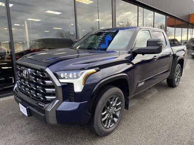 TOYOTA TUNDRA Crewmax PLATINUM