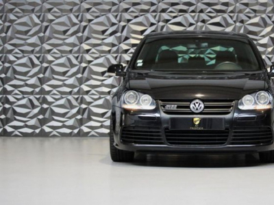 Volkswagen Golf 3.2i V6 - 250 - BV DSG 6 V BERLINE R32 4Motion