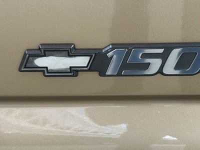 2000 Chevrolet Silverado, LYON