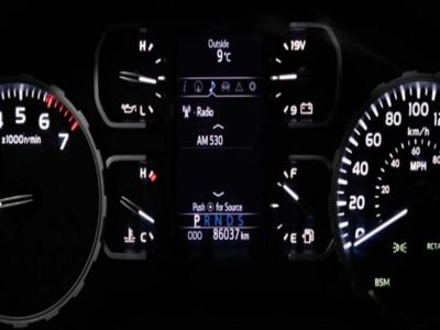 Toyota Tundra platinum crewmax 5.7l 4x4 tout compris hors homologation 450