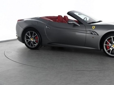 Ferrari California V8 4.3, Limonest