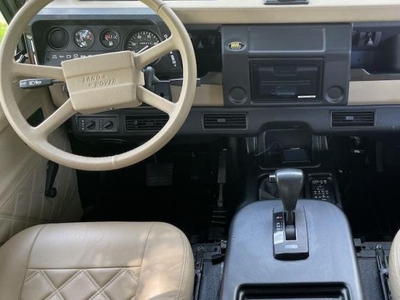 1986 Land Rover Defender, LYON
