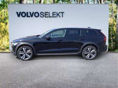 Volvo V60 Cross Country B4 197ch AWD Cross Country Plus Geartronic 8