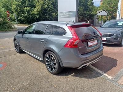 Volvo V60 Cross Country D4 AWD 190 CH GEARTRONIC 6 Pro