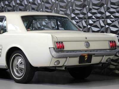 Ford Mustang Coupé 1966 - V8 289 CI Code C, SAINT-JEAN-DE-BOISEAU