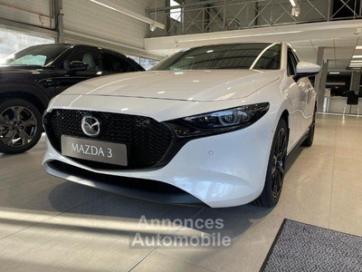 Mazda 3 MAZDA3 5 PORTES 2024 2.0L e-SKYACTIV-X M Hybrid 186 ch BVM6 Exclusive-Line 5P