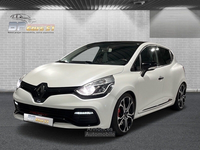 Renault Clio RS trophy 220