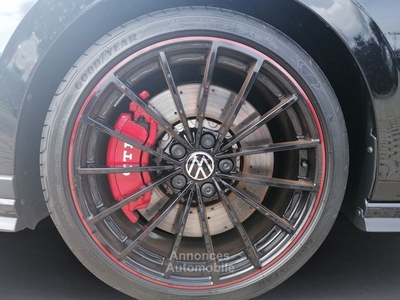 Volkswagen Golf GTI CLUBSPORT PERFORMANCE AKRAPOVIC