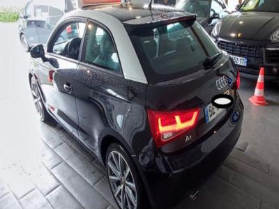 Audi A1 1,6 TDI 105 AMBITION LUXE 3 P
