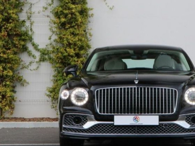 Bentley CONTINENTAL FLYING SPUR W12 First Edition