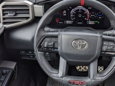 Toyota Tundra hybrid limited trd off road 4x4 tout compris hors homologati