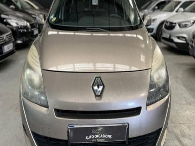 Renault Grand Scenic III 1.5 dCi 105ch Carminat TomTom 7 places