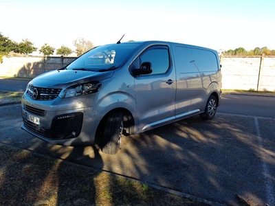 Opel VIVARO CA FIXE TAILLE M BLUEHDI 145 S&S EAT8