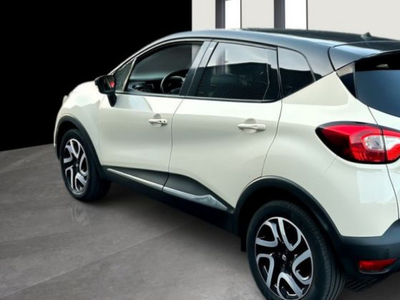 Renault Captur (2) 1.5 dci 90 energy intens