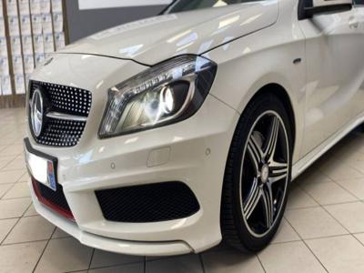 Mercedes Classe A 250 Version Sport 7G-DCT 2.0i 211cv