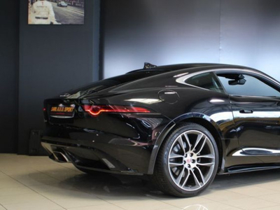 Jaguar F-Type (3) COUPE 2.0 P300 R-DYNAMIC AUTO Garantie 12M P&MO