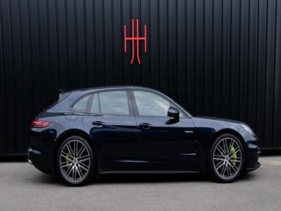 Porsche Panamera 4 E-HYBRID SPORT TURISMO PDK8