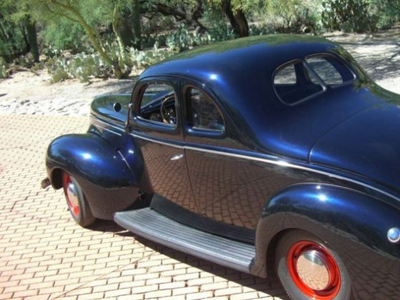 Ford Deluxe Coupe