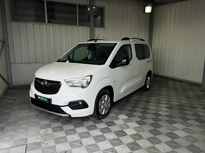 Opel Combo LIFE Combo e-Life Taille M 136 ch & Batterie 50 kw/h