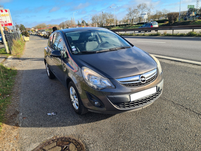 Opel Corsa 1.2 85 TWINPORT GRAPHITE 2014 1 er m