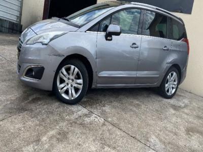 Peugeot 5008 1.6 HDi 115ch 7 PLACES