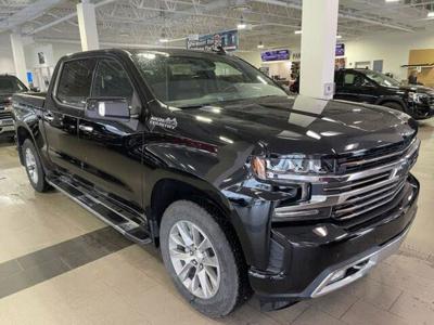 Chevrolet Silverado limited high country crew cab 4wd tout c