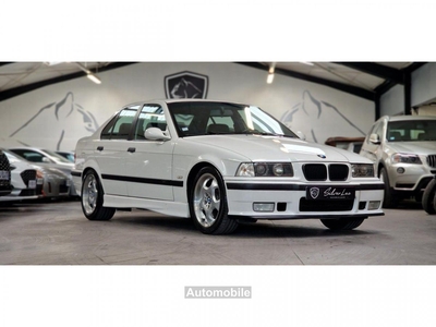 BMW Série 3 SERIE M3 E36 3.2 6 CYLINDRES 321 S50B32 / BERLINE / BOITE MECA / EXCEPTIONNELLE
