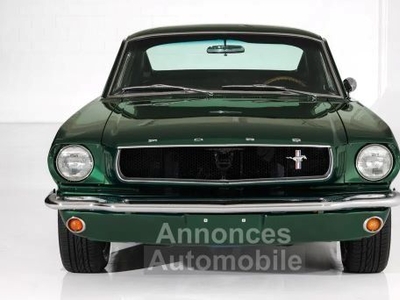 Ford Mustang Shelby Bullitt Green 302