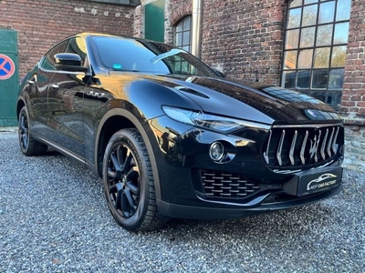 Maserati Levante Maserati Levante /Panorama/1.Main