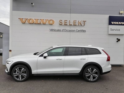 Volvo V60 V60 B4 AWD 197 ch Geartronic 8 Cross Country Pro 5p