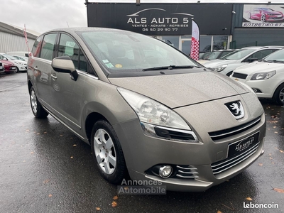 Peugeot 5008 hdi 112 pack business 5 places