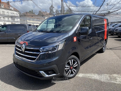 Renault Trafic 32 908 HT L2H1 FOURGON 3000 Kg 2.0 Blue dCi 150 EDC RED EDITION EXCLUSIVE TVA RECUPERABLE