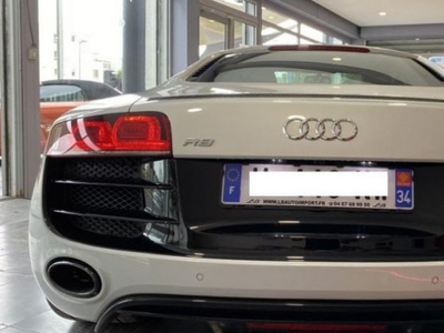 Audi R8 v10 525 R-TRONIC