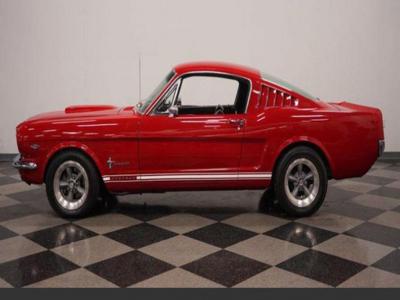 Ford Mustang fastback v8 289 1965 tout compris