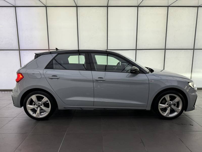 Audi A1 Sportback Sportback 30 TFSI 110 ch S tronic 7 S line