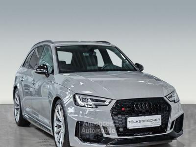 Audi RS4 / Keyless / Sièges massants / Echappement sport / Garantie 12 mois
