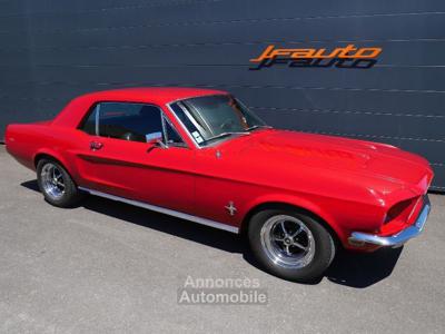 Ford Mustang COUPE V8