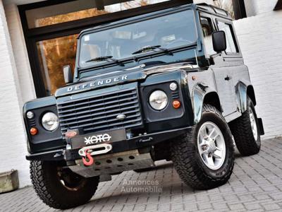 Land Rover Defender 90 2.2 TD4