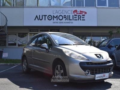 Peugeot 207 3 portes 1.4 e 16V 95cv active