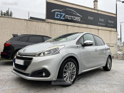 Peugeot 208 1.6HDi 75Ch Style