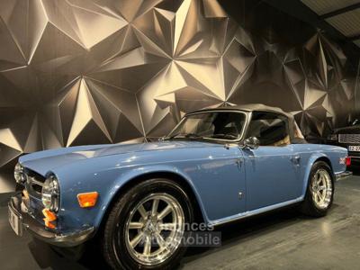 Triumph TR6 2.5 6 CYLINDRES 105 CH HARD TOP