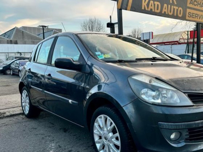 Renault Clio III 1.6 111 LUXE DYNAMIQUE