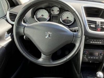 Peugeot 207 1.6 HDI110 PREMIUM FAP 5P, Le Muy