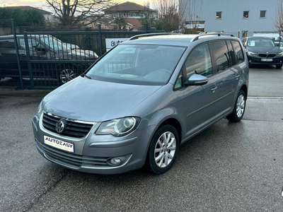 VOLKSWAGEN TOURAN 1.9 TDI 105 ch / 7 places / Freestyle