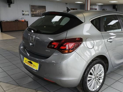 Opel Astra IV 1.7 CDTI110 FAP Cosmo Pack
