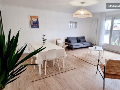 Location meublée appartement 5 pièces 108 m²