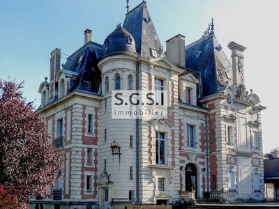 Vente château 35 pièces 3075 m²