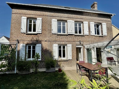 Vente maison 5 pièces 155 m²