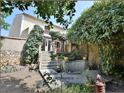 Vente maison 6 pièces 182 m²